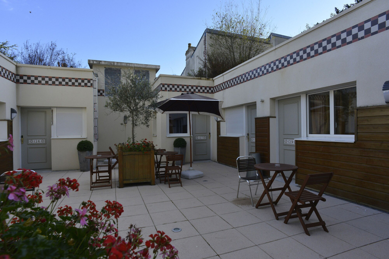 Exterior & Views 2, Hotel Almoria, Calvados