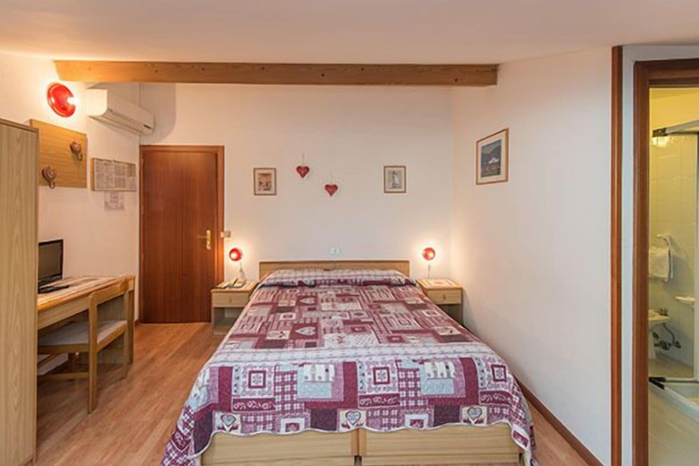 Bedroom 2, Hotel Antica Rosa, Trento