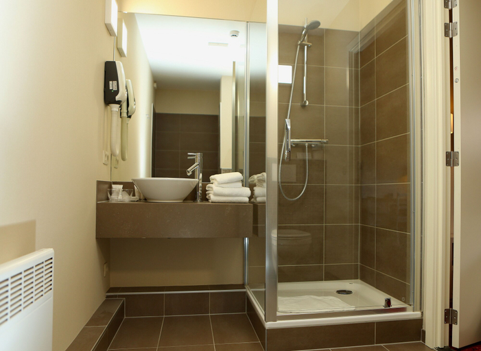 Bathroom 4, Hotel Acacia, West-Vlaanderen