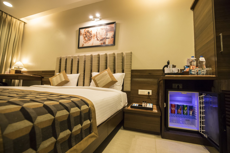 Bedroom 2, Bizz The Hotel, Rajkot