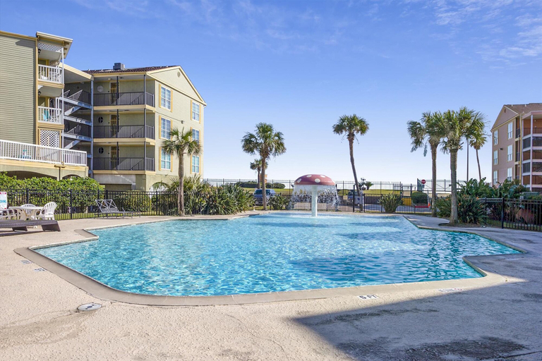 Sport & Beauty 4, Victorian 5101- A Sailor's Getaway, Galveston