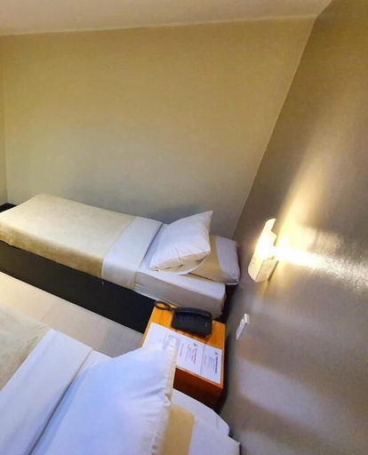 Bedroom 3, Asia Stars Hotel, Tacloban City
