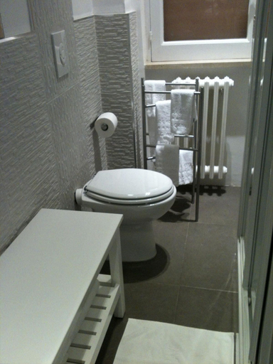 Bathroom 3, Guest House 38 Monopoli, Bari