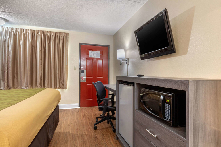 Bedroom 3, Econo Lodge Chattanooga Northeast - Ooltewah, Hamilton