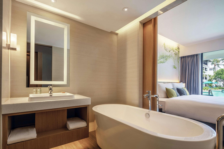 Bathroom 14