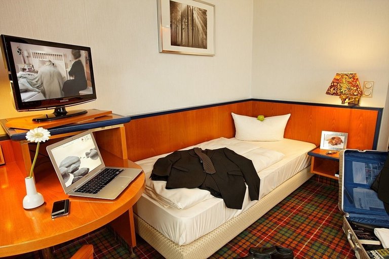 Bedroom 2, Rheinhotel Vier Jahreszeiten Bad Breisig, Ahrweiler
