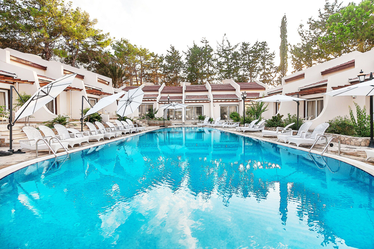 Sport & Beauty 2, Le Chateau Lambousa Hotel