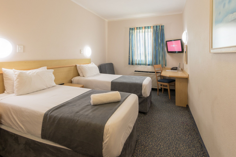 Bedroom 4, Road Lodge Richards Bay, Uthungulu