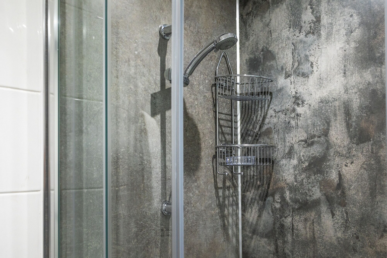 Bathroom 4, Gloucester House, Dorset