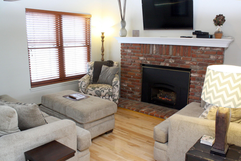 Others 5, Victorian Gables G By Peak Property Management, Summit