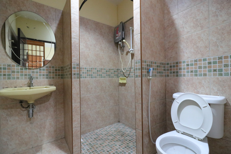 Bathroom 6