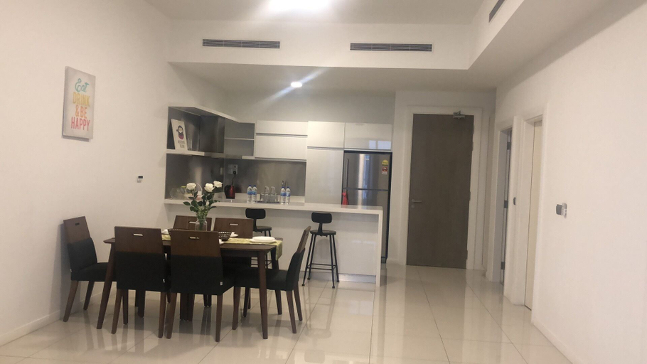 Others 4, Sarah House, Seri Kembangan