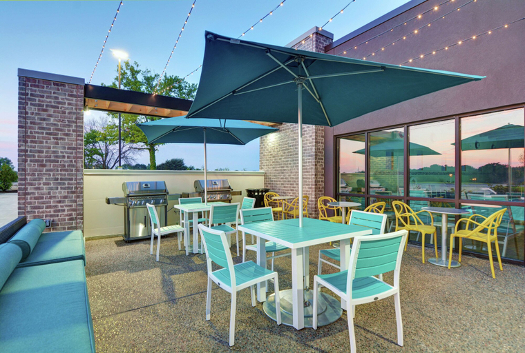 Food & Drinks 5, Home2 Suites by Hilton Bettendorf Quad Cities, Scott