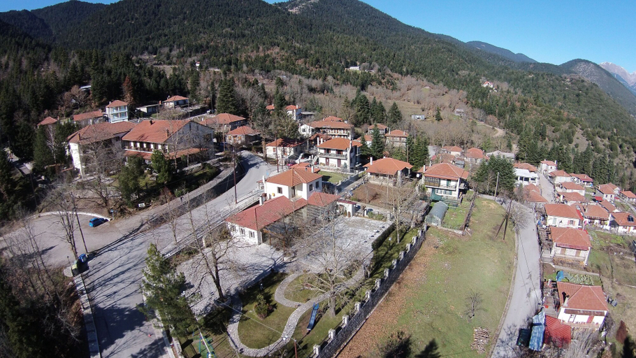 Exterior & Views 2, Country Club Hotel & Suites, Central Greece