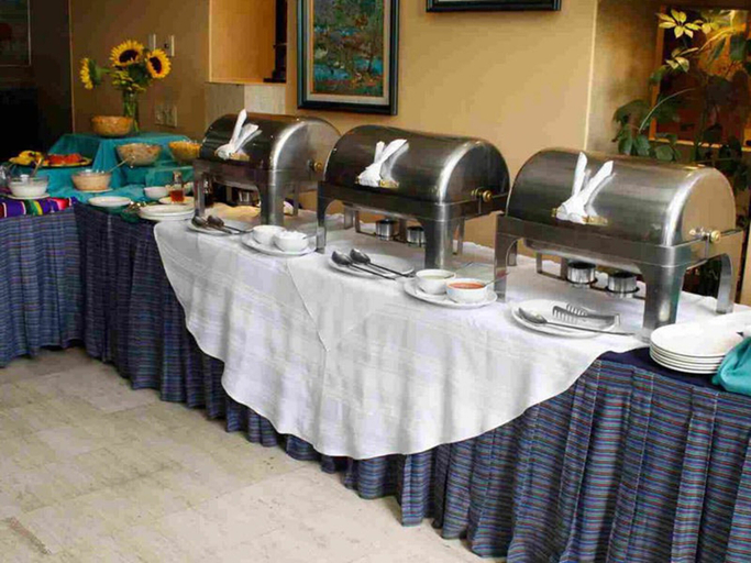 Food & Drinks 5, Hotel Pedregal Palace, Mexico City