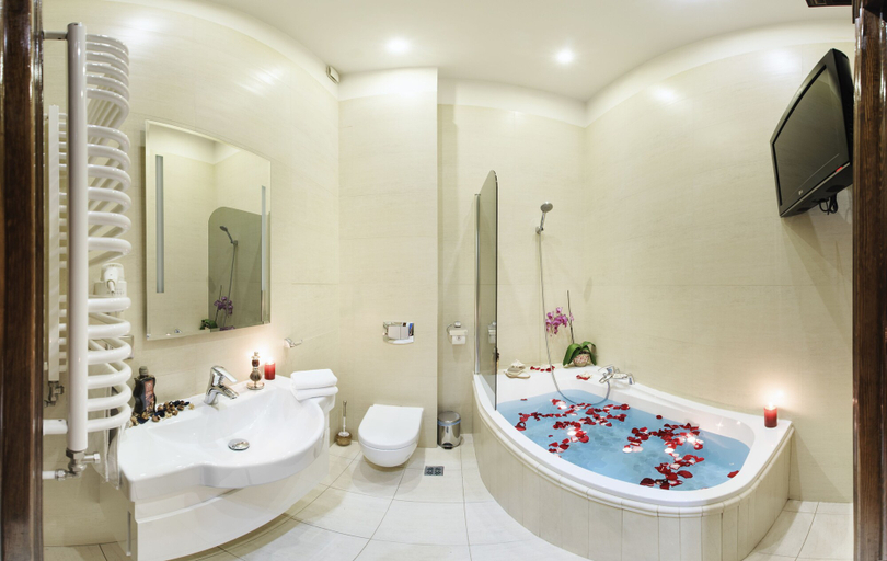 Bathroom 4, Apartamenty Chleb i Wino Torun, Toruń City