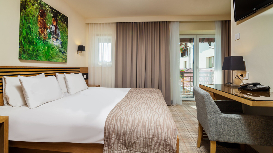 Bedroom 3, Ana Hotels Sport Poiana Brasov, Brasov
