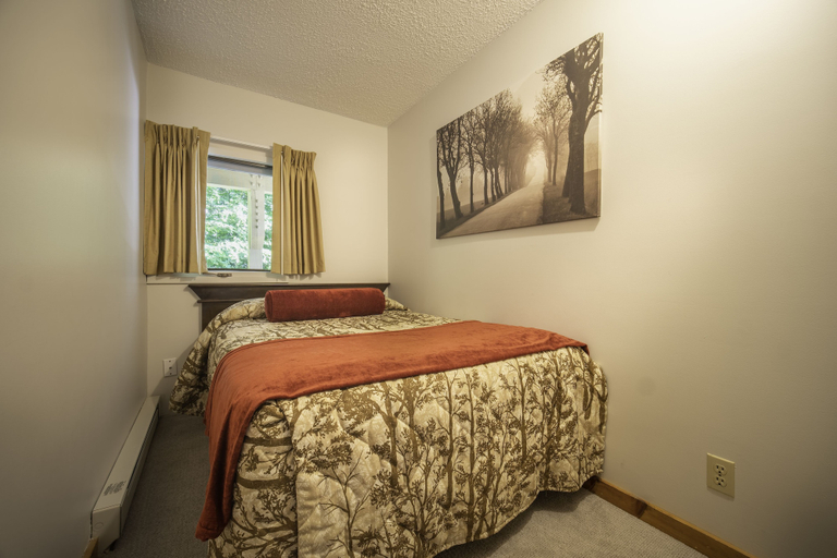 Bedroom 3, Sun & Ski Inn And Suites, Lamoille