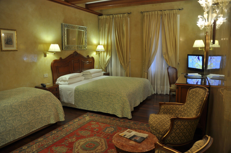 Bedroom 3, Hotel Bisanzio, Venezia