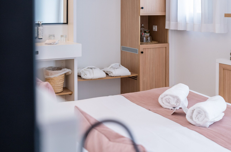 Bedroom 3, Neptuno Hotel & SPA, Barcelona