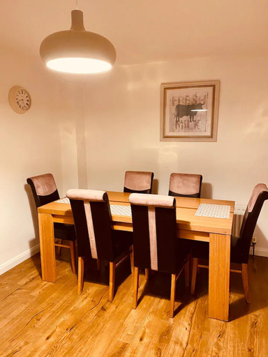 Others 4, Beautiful 3-bed House in Londonderry, Derry and Strabane