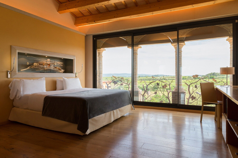 Bedroom 2, Can Bonastre Wine Resort, The Originals Relais (Relais du Silence), Barcelona
