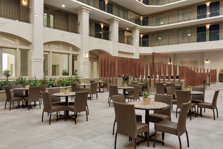 Food & Drinks 5, Embassy Suites by Hilton Milpitas Silicon Valley, Santa Clara