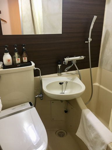 Bedroom 4, Ueno Terminal Hotel, Taitō
