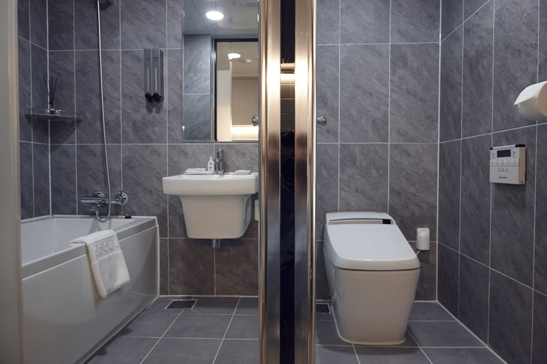 Bathroom 3, Royal Square Hotel Seoul, Gangseo