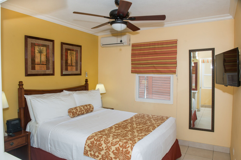 Bedroom 4, Yellow Bird Hotel
