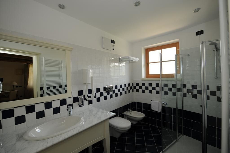 Bathroom 5, Relais Vecchio Maso, Trento