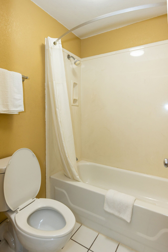 Bathroom 3, SHELBY INN, Shelby