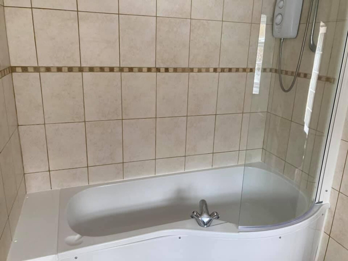 Bathroom 5, The George Hotel, Somerset