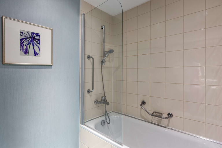 Bathroom 5, Radisson Blu Hotel, Ankara, Çankaya
