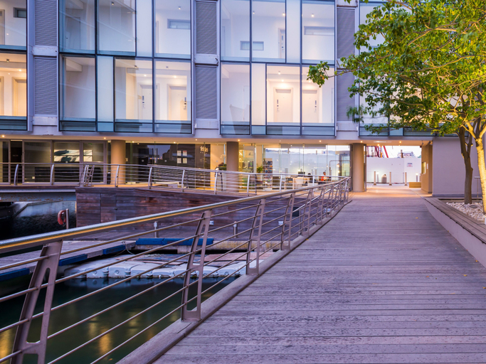 Exterior & Views 2, aha Harbour Bridge Hotel & Suites, City of Cape Town