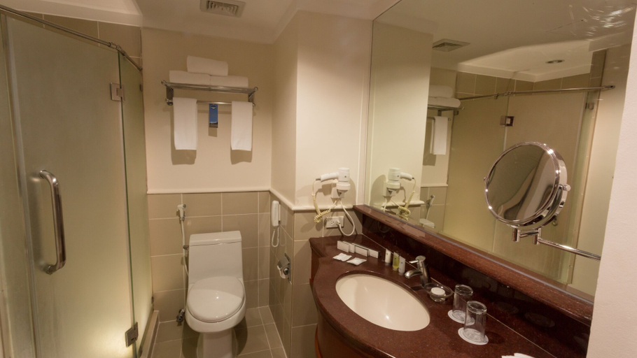 Bathroom 5, Canyon Cove Hotel & Spa, Nasugbu