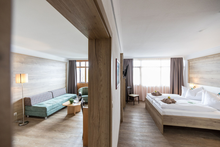 Bedroom 2, AktiVital Hotel, Passau