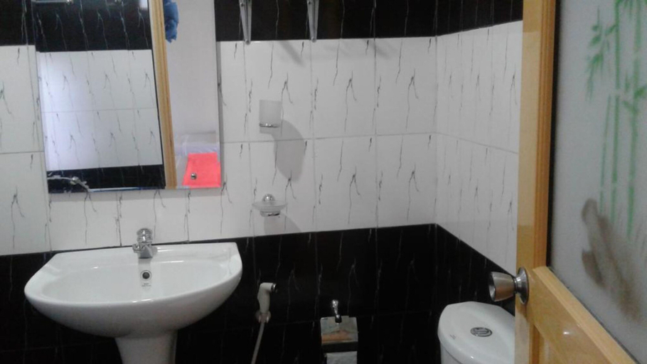 Bathroom 4, ELLA NATURE NEST, Ella