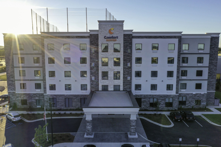 Exterior & Views 2, Comfort Suites Greenville Airport, Greenville