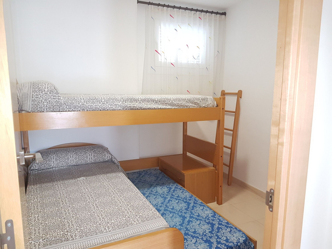 Bedroom 3, Inmo Estartit Apto. Rocamaura II 1 1, Girona