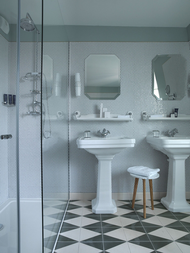 Bathroom 4, Hotel Bachaumont, Paris