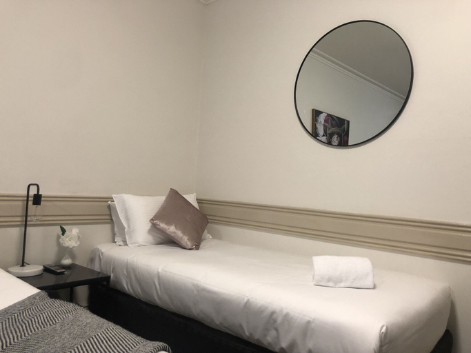 Bedroom 4, Beaumont Kew, Melbourne
