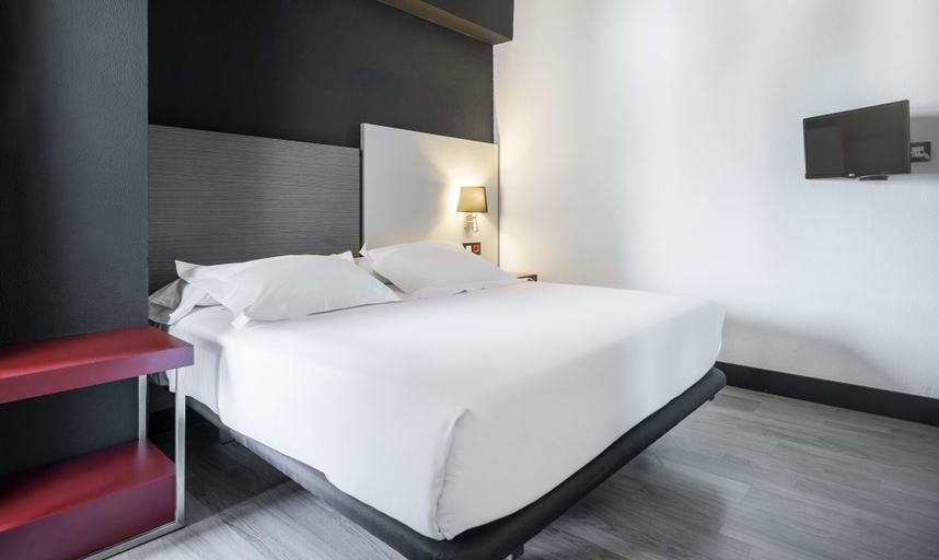 Bedroom 3, Hotel ILUNION Romareda, Zaragoza