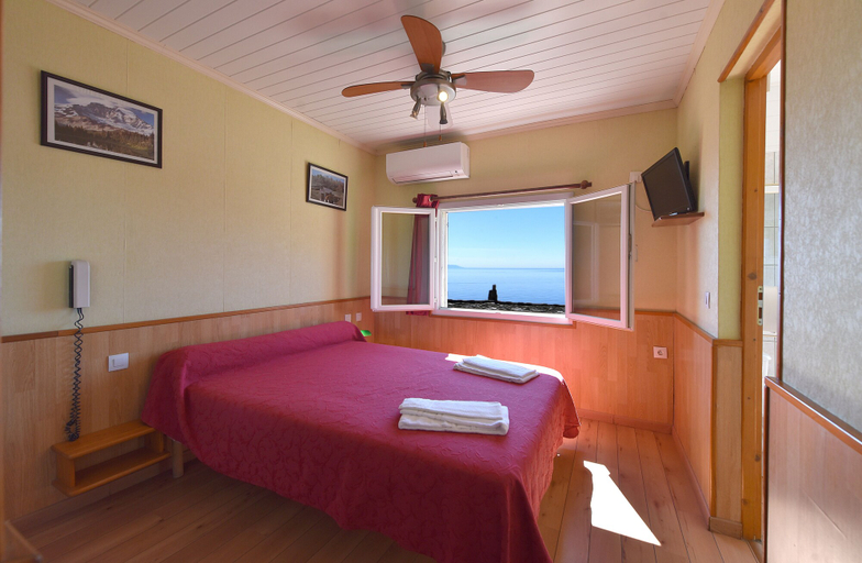 Bedroom 2, Hotel Restaurant U Patriarcu, Haute-Corse