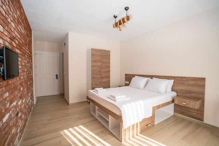 Bedroom 2, Harakop Otel, Ayvalık
