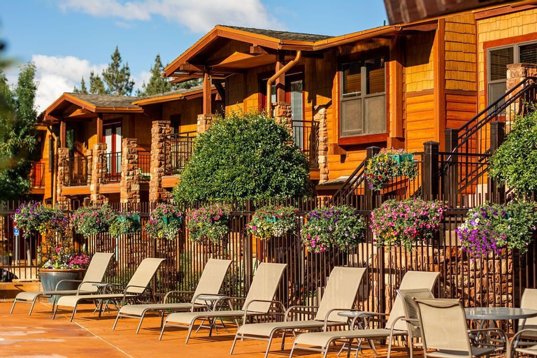 Exterior & Views 2, Cable Mountain Lodge, Washington