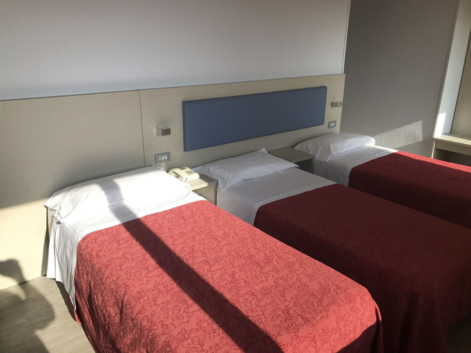 Bedroom 2, Hotel Elisabeth due, Pesaro E Urbino