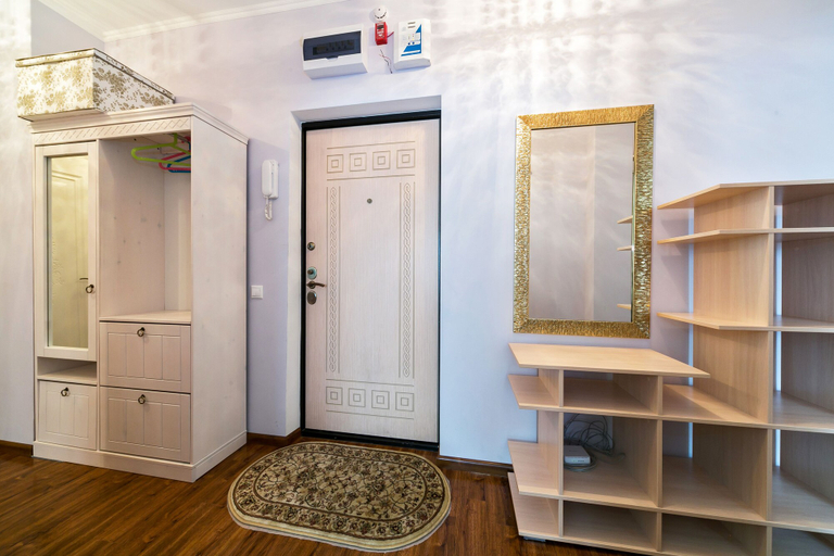 Others 4, MaxRealty24 Prospekt Vernandsogo 61, Western