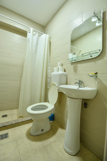 Bathroom 4, Hotel Argenti, Shkodrës