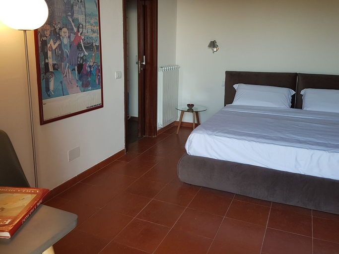 Bedroom 5, Villa Crawford, Cosenza